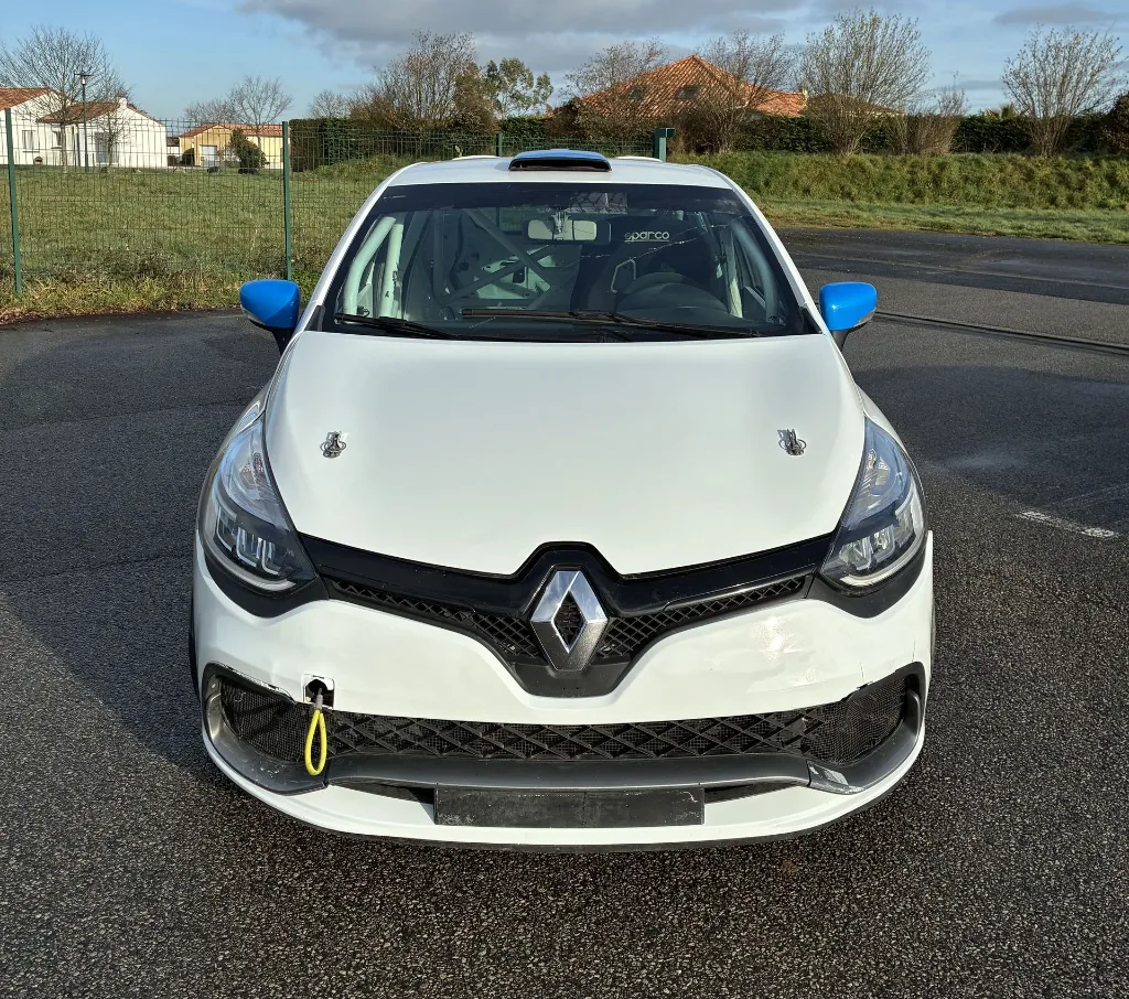 Clio face.webp