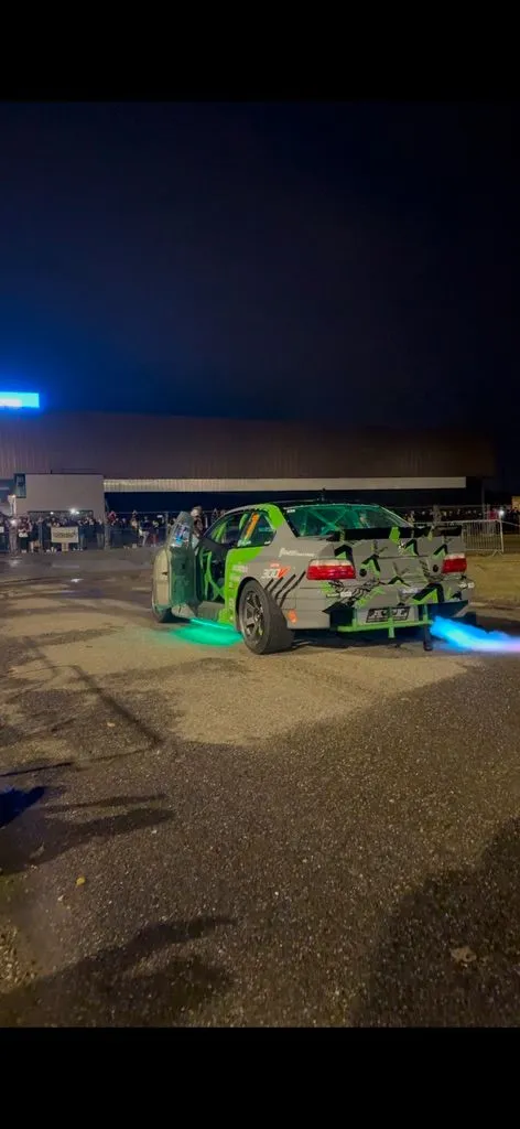 06.webp