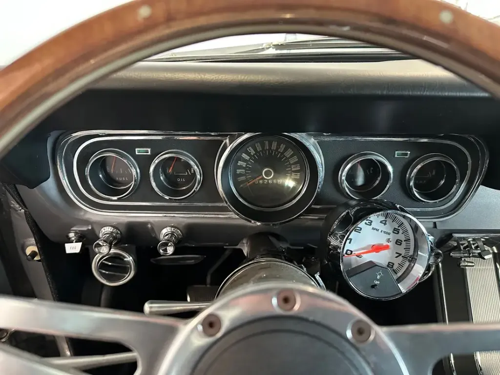 W103164540_STANDARD_16.webp