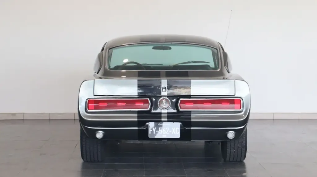 W103164540_STANDARD_5.webp