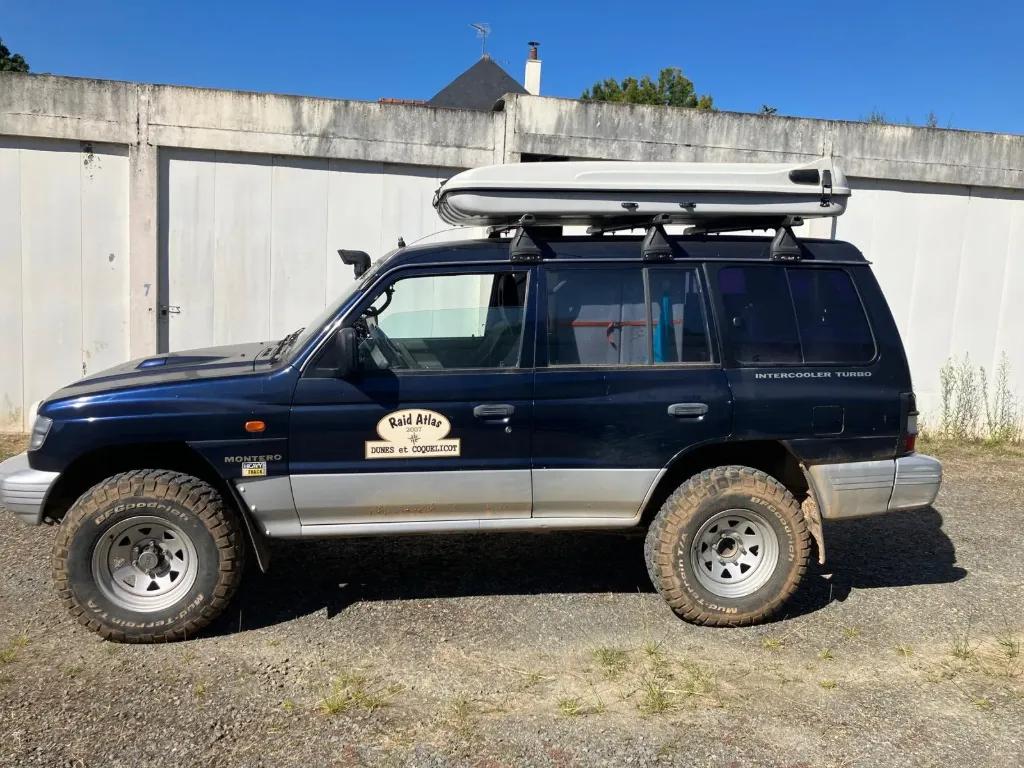 [20260517_002] MITSUBISHI Pajero Long 2,5TD 115Ch Equipé Raid Faible Kilométrage