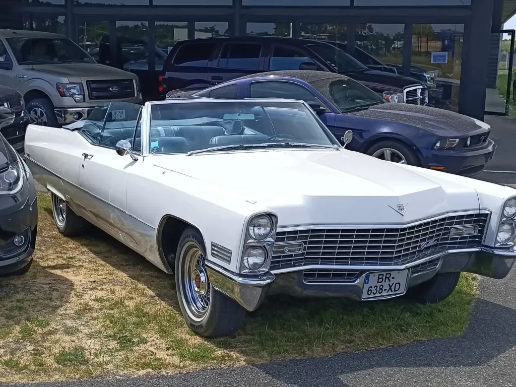 1967 CADILLAC COUPE DEVILLE CABRIOLET