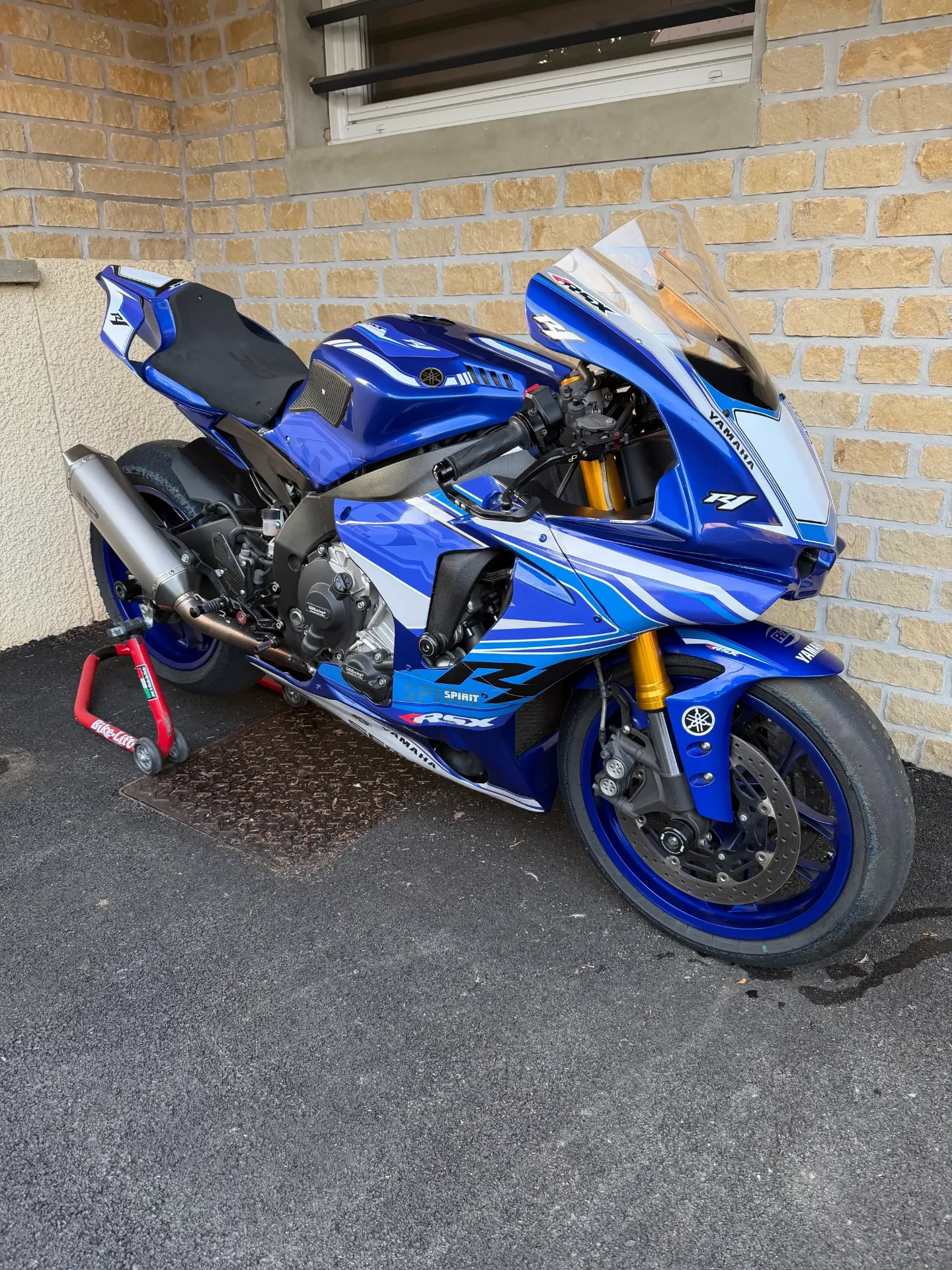 [20260428_002] YAMAHA R1 Piste Année 2016 Carte Grise OK